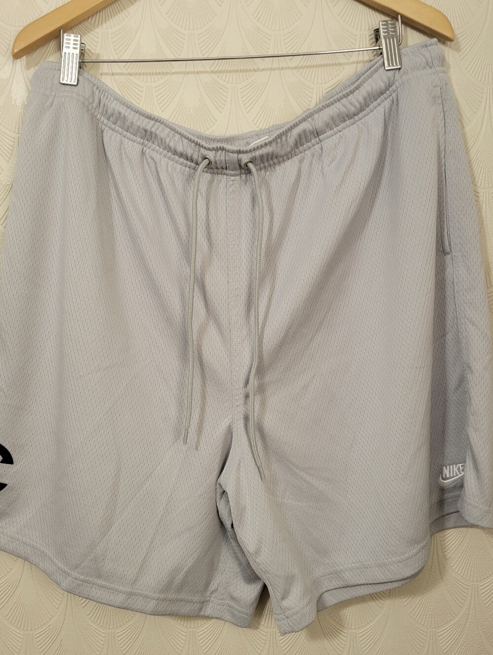 Nike Club Mesh Flow Shorts Smoke Gray Men's Size XL Tall Los Angeles Clippers